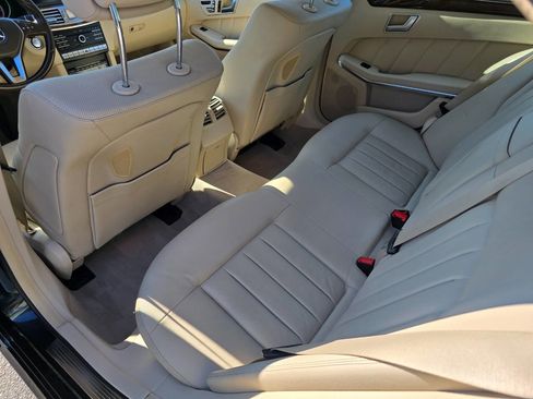 Used 2016 Mercedes-Benz E 250 4MATIC Sedan image 22