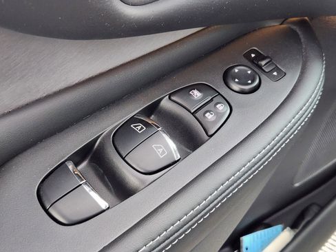 Used 2020 Nissan Murano SL image 17