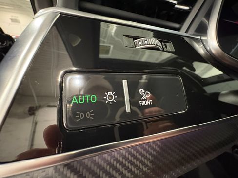 Used 2026 Audi SQ8 Prestige AWD/4WD image 36