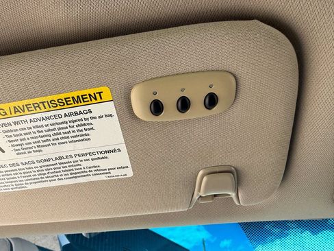 Used 2011 Ford Fusion Hybrid FWD image 41