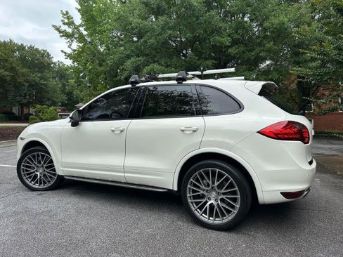 Used 2011 Porsche Cayenne S AWD/4WD image 9