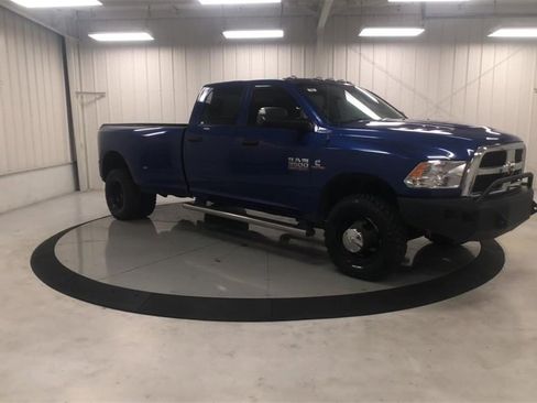 Used 2018 RAM 3500 Tradesman w/ Chrome Appearance Group image 2
