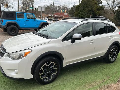 Used 2016 Subaru Crosstrek 2.0i Premium image 4