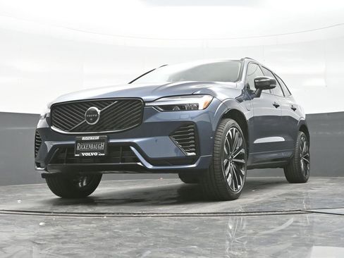 New 2026 Volvo XC60 T8 Ultra w/ Protection Package Premier AWD/4WD image 40