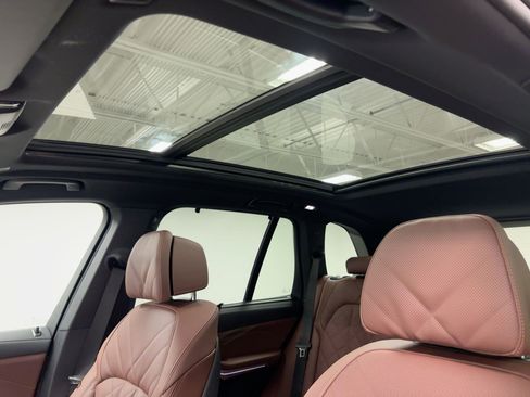New 2026 BMW X5 sDrive40i image 15