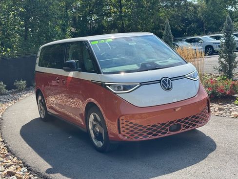 New 2025 Volkswagen ID. Buzz Pro S Plus image 7