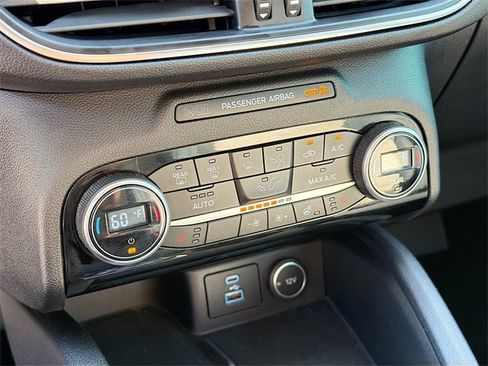 Used 2021 Ford Escape Titanium w/ Titanium Elite Package image 36