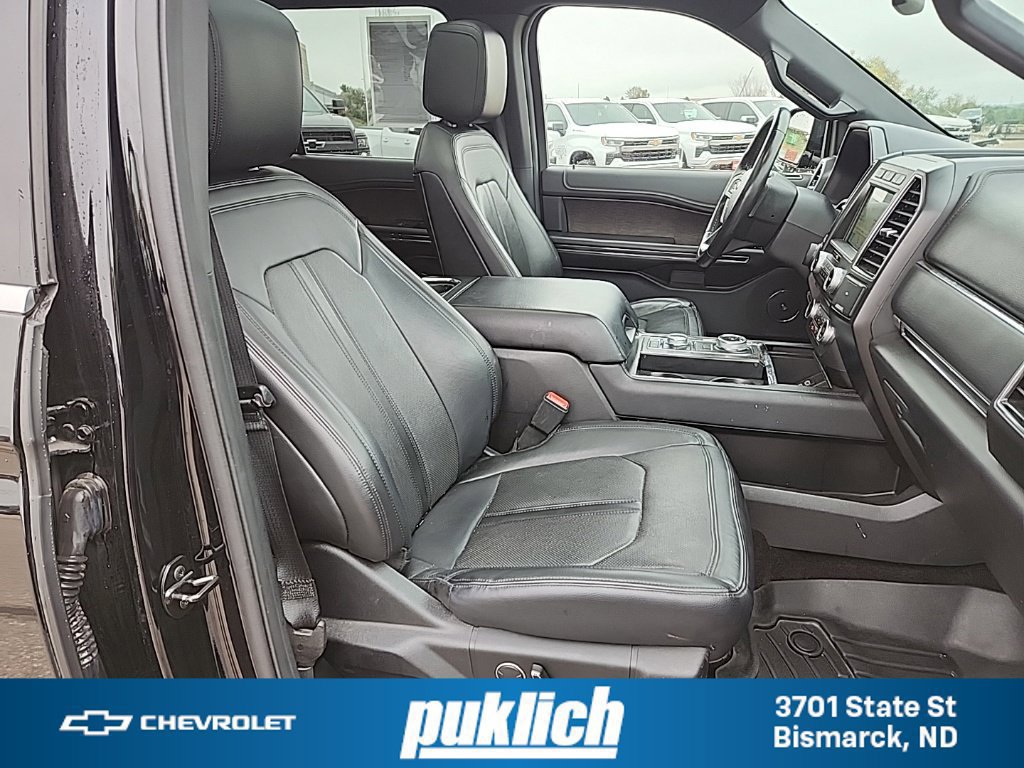 Used 2018 Ford Expedition Limited w/ Equipment Group 302A AWD/4WD image 52
