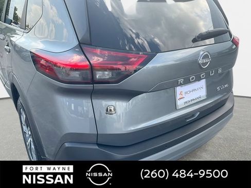 Used 2023 Nissan Rogue SV AWD/4WD image 30