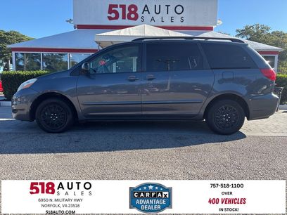Used 2007 Toyota Sienna LE w/ LE Pkg 2