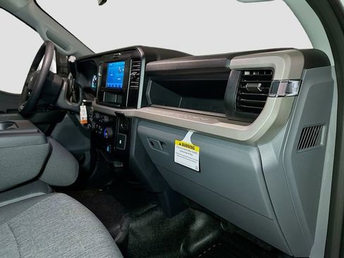 New 2026 Ford F250 XL w/ XL Chrome Package image 27