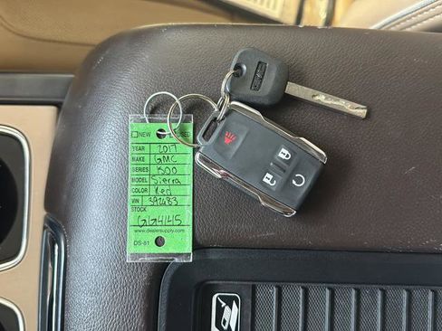 Used 2017 GMC Sierra 1500 Denali image 25