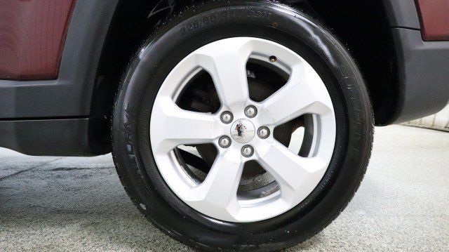 Used 2021 Jeep Compass Latitude w/ Convenience Group AWD/4WD image 19