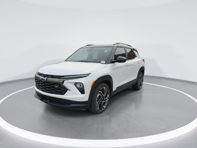 Used 2025 Chevrolet TrailBlazer RS w/ Convenience Package FWD image 4