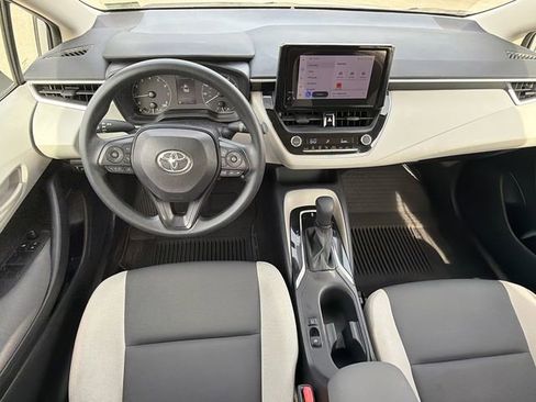 Used 2024 Toyota Corolla LE image 23