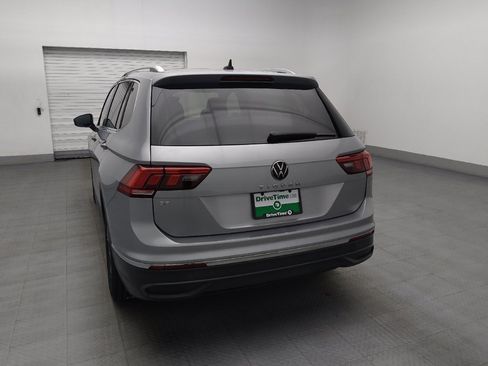 Used 2023 Volkswagen Tiguan SE FWD image 6