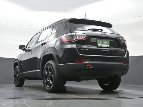 Used 2022 Jeep Compass Trailhawk w/ Sun and Sound Group AWD/4WD image 33