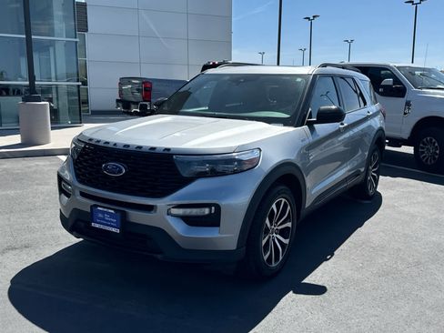 Certified 2023 Ford Explorer ST-Line w/ Class IV Trailer Tow Package AWD/4WD image 2