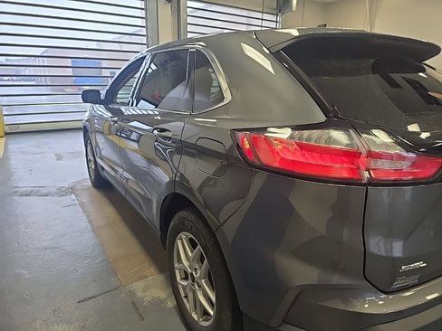 Used 2023 Ford Edge SEL AWD/4WD image 4