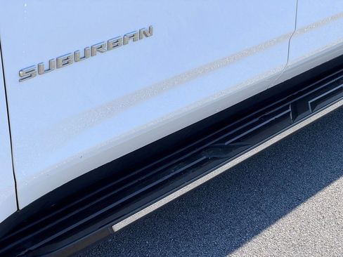 Used 2023 Chevrolet Suburban LT image 42