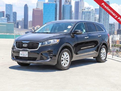 Used 2019 Kia Sorento FWD image 1