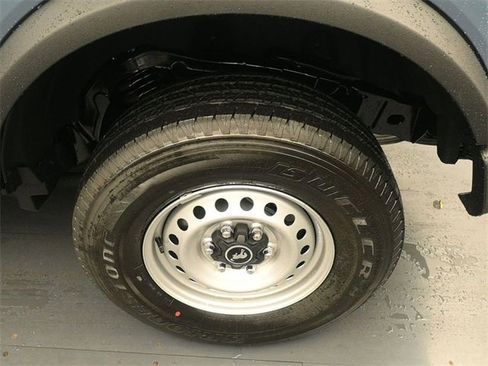 New 2025 Ford Bronco 2-Door image 9