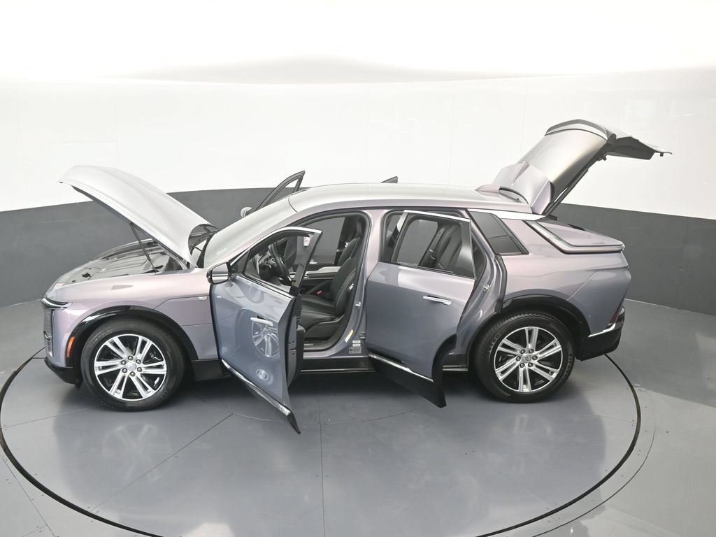 Used 2024 Cadillac Lyriq Tech RWD image 80