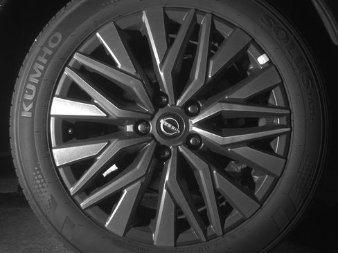 Used 2025 Nissan Altima 2.5 SV image 15