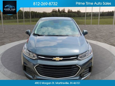 Used 2021 Chevrolet Trax LS w/ Tint and Cruise Package FWD image 10