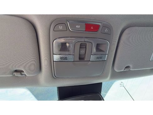 Used 2024 Kia Telluride EX w/ EX Captain's Chair Package AWD/4WD image 29