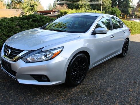 Used 2018 Nissan Altima 2.5 SL image 1