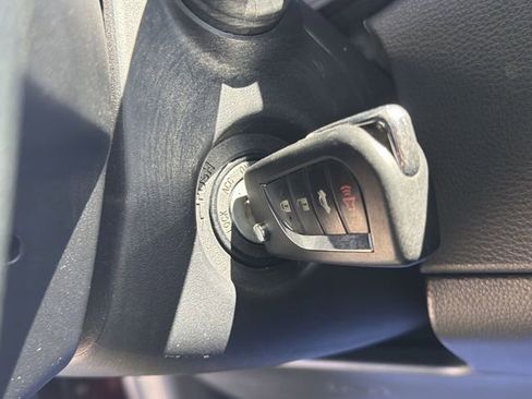 Used 2025 Toyota Corolla LE image 16