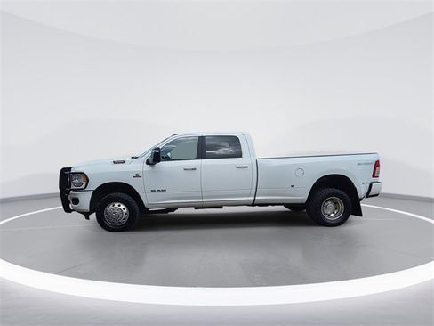 Used 2024 RAM 3500 Big Horn w/ Sport Appearance Package image 5