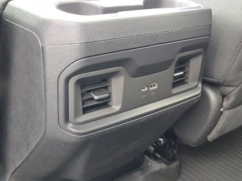 New 2026 Chevrolet Colorado LT w/ LT Convenience Package AWD/4WD image 17