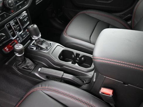 New 2026 Jeep Wrangler Unlimited Rubicon image 31