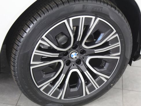 Used 2025 BMW X3 xDrive30i w/ Premium Package image 21