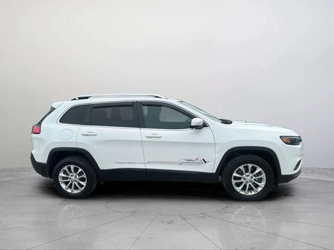 Used 2019 Jeep Cherokee Latitude w/ Cold Weather Group AWD/4WD image 15