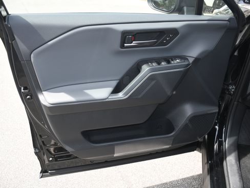 New 2026 Toyota RAV4 XSE AWD/4WD image 5