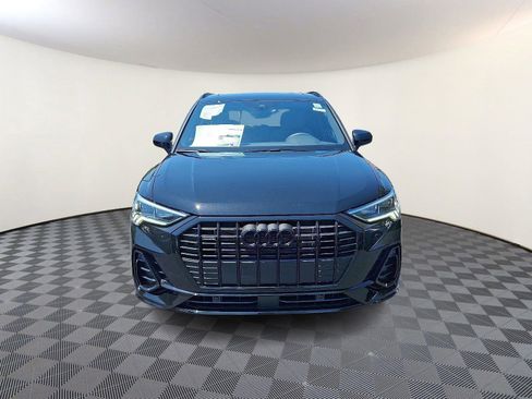 Used 2025 Audi Q3 2.0T Premium w/ Convenience Package image 2
