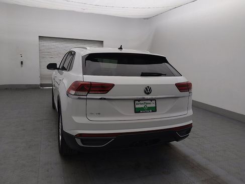 Used 2023 Volkswagen Atlas Cross Sport SE image 5