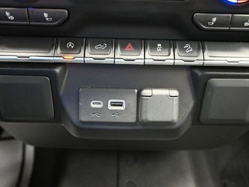 Used 2021 Chevrolet Silverado 1500 LT image 43