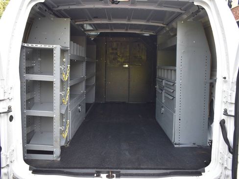 Used 2014 Ford E-350 and Econoline 350 Super Duty RWD image 9