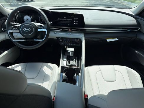 New 2026 Hyundai Elantra Limited FWD image 21