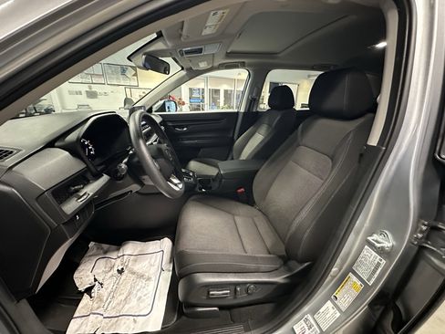 Used 2023 Honda CR-V EX image 8