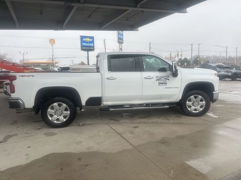 Used 2020 Chevrolet Silverado 3500 LTZ w/ LTZ Convenience Package image 6