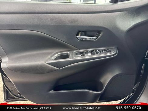 Used 2021 Nissan Versa SV FWD image 18