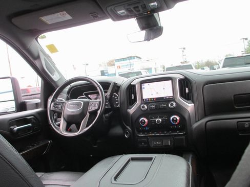 Used 2020 GMC Sierra 2500 Denali w/ Denali Ultimate Package image 25