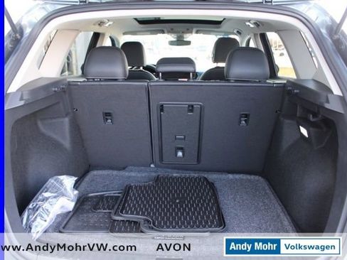 Used 2024 Volkswagen Taos SE image 10