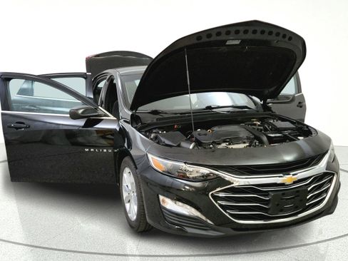 Used 2020 Chevrolet Malibu LT FWD image 9