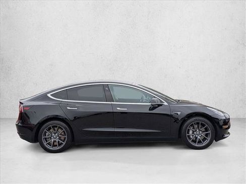 Used 2019 Tesla Model 3 Mid Range RWD image 4
